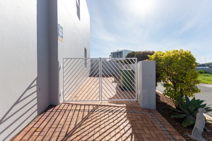 4 Bedroom Property for Sale in Waterfront Western Cape